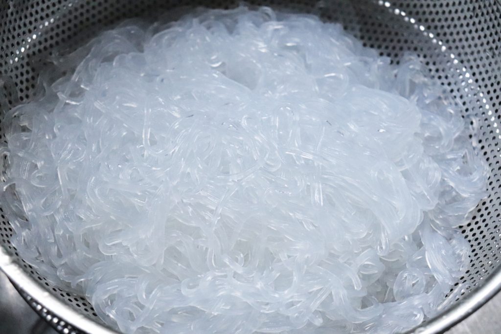 Chicken and Summer Herb Clear Noodles (Pleev Choj) C.HawjCreations