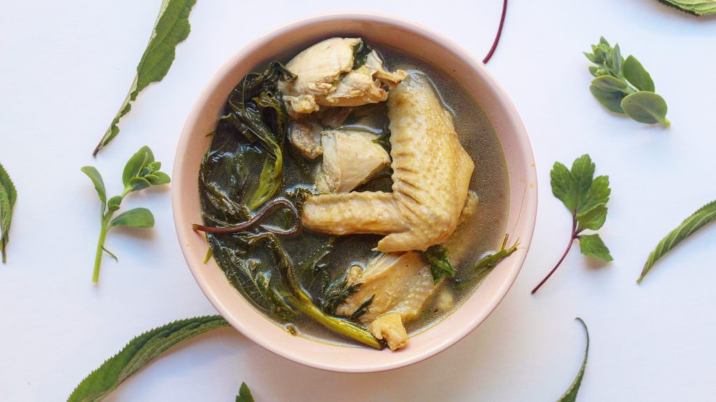 Boiled Chicken w/ Hmong Medicinal Herbs (Tshuaj Hmong hau ntsug Qab