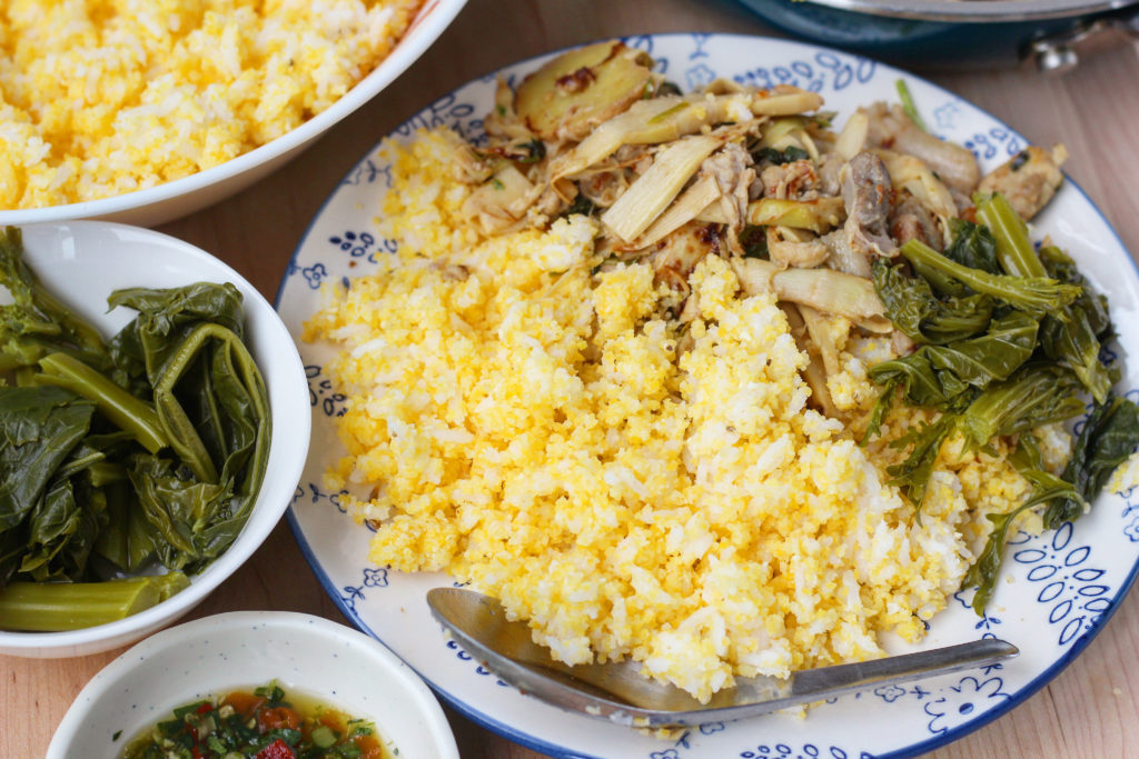 Mov Kuam (Steamed Corn GritsRice) C.HawjCreations